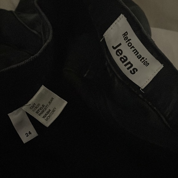 Reformation • Fawcett Jeans - Picture 9 of 9